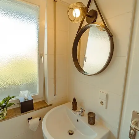 Mit Parkplatz - Nahe Esslingen Zentrum Διαμέρισμα